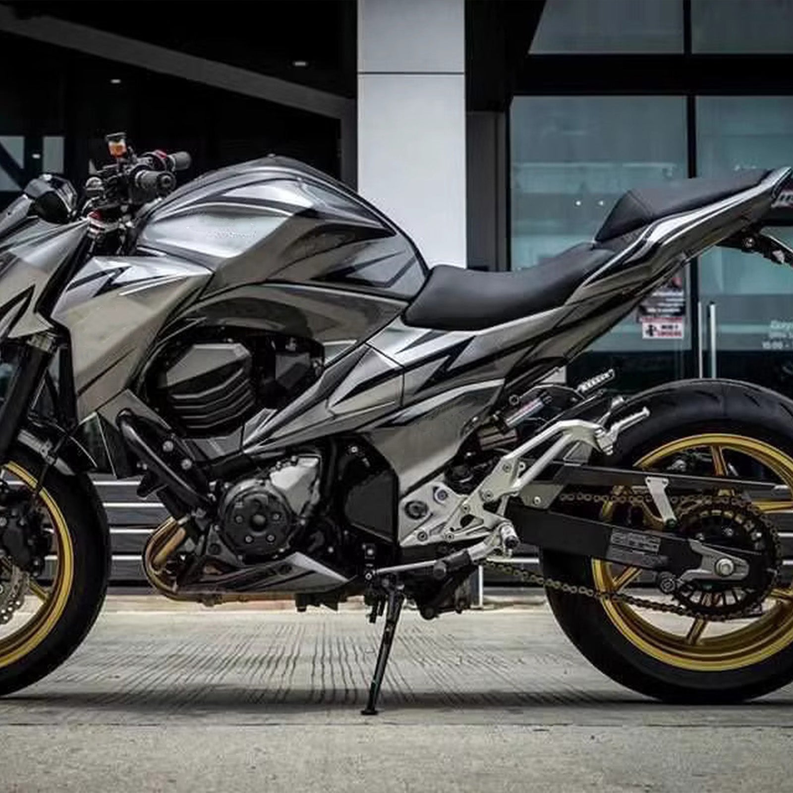 Amotopart 2013-2018 Kawasaki Z800 Silver Black Fairing Kit