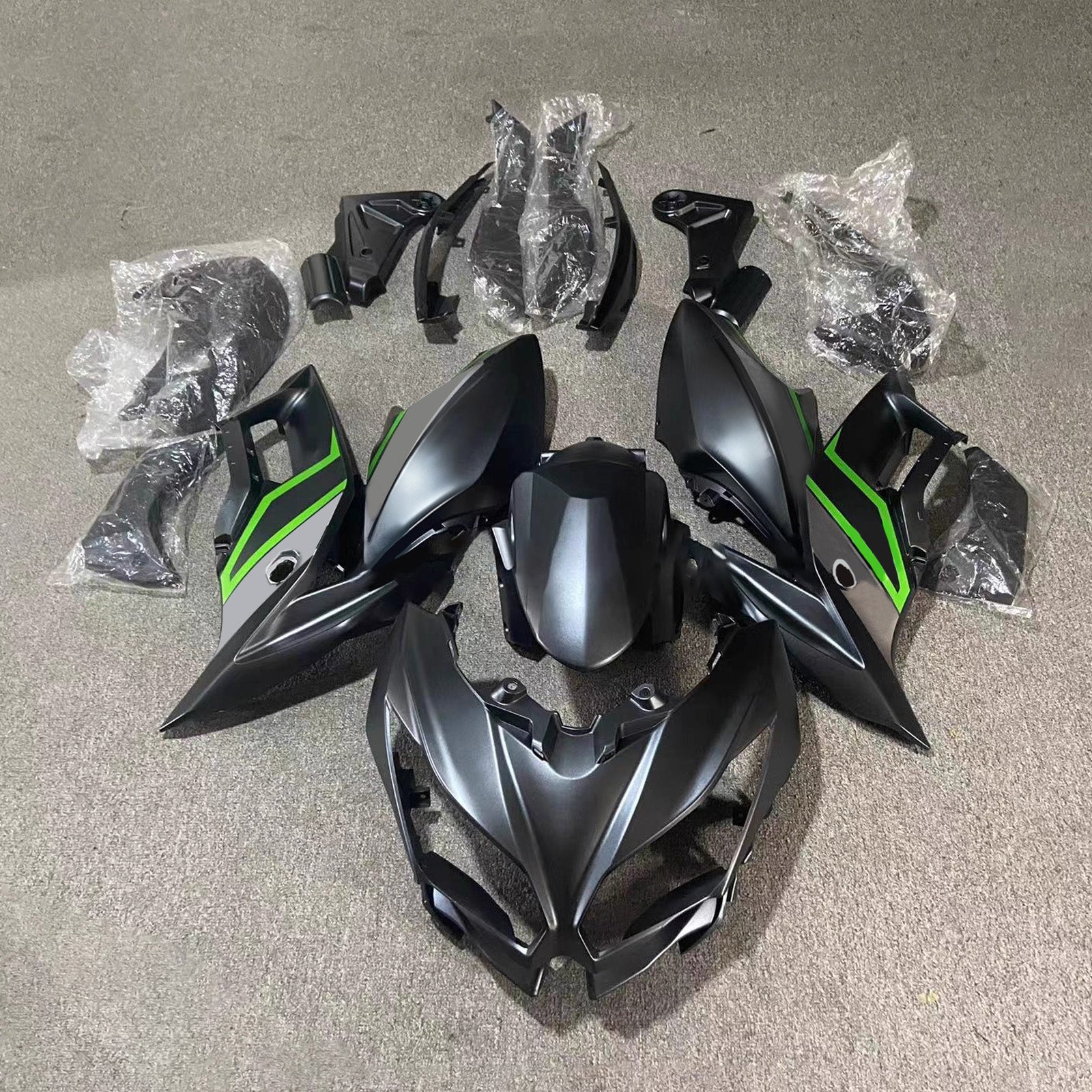 Zestaw owiewek Amotopart 2015-2021 Kawasaki Versys 650 czarno-zielony