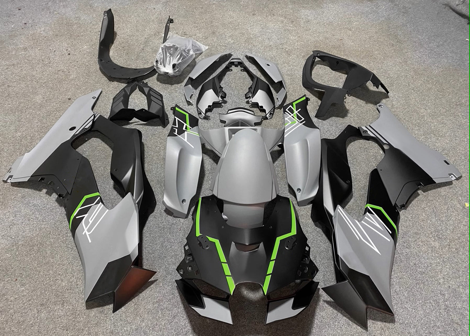 Amotopart 2021-2025 Kawasaki ZX 10RR ZX 10R Black Grey Green Fairing Kit
