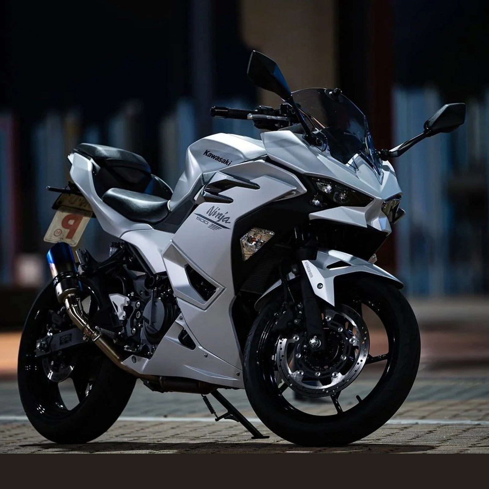 Amotopart 2024-2026 Kawasaki Ninja 500 Kit de carenado plateado metálico