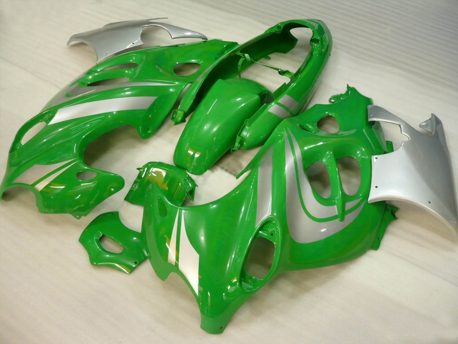 Amotopart 2003-2006 Suzuki Katana GSXF600/750 Fairing Green Kit