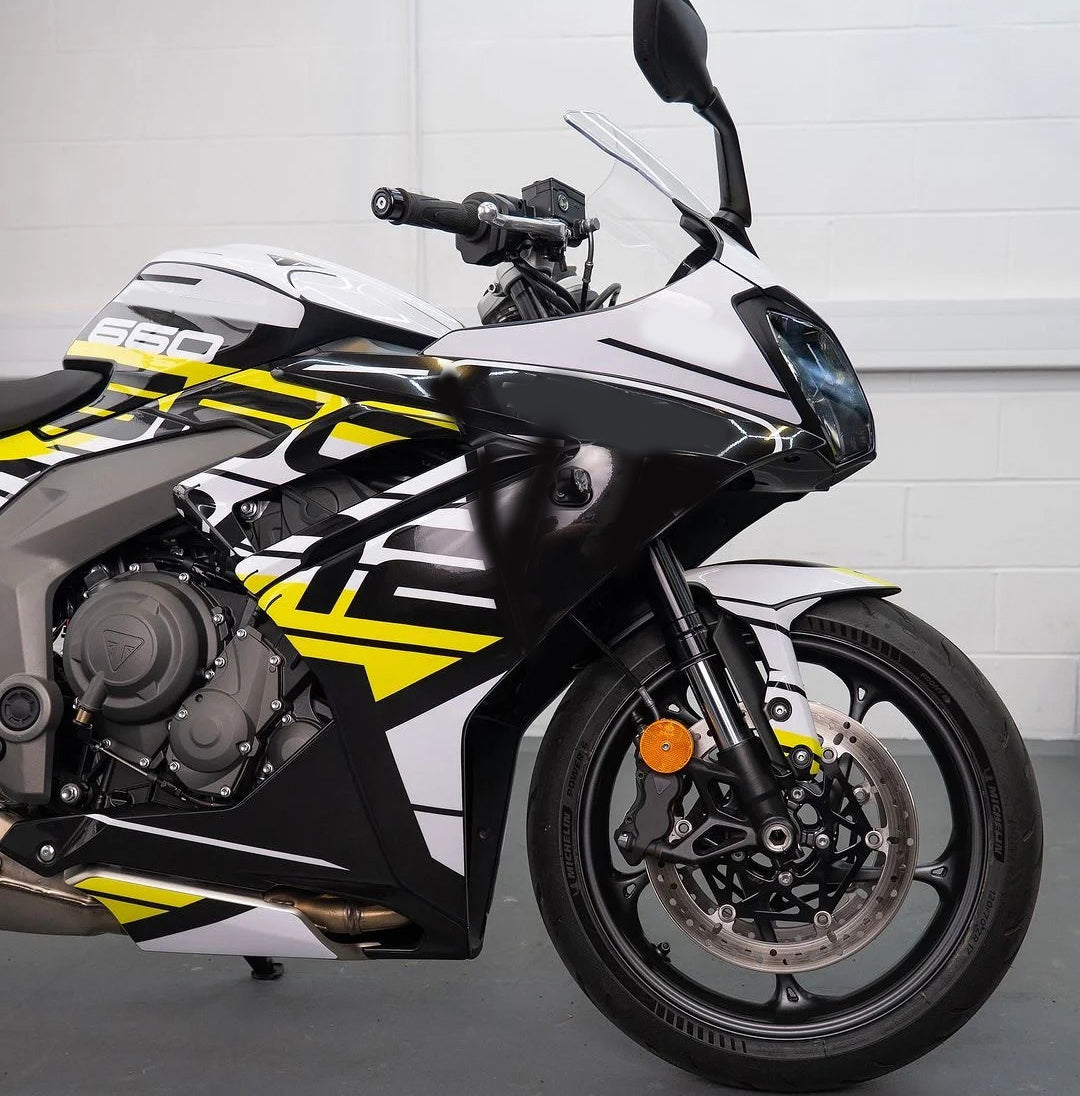 Amotopart 2024–2025 Triumph Daytona 660 Gelb Schwarz Weiß Verkleidungsset