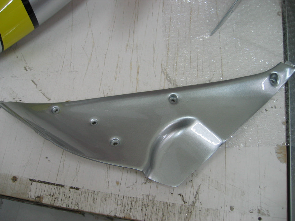 Amotopart 1998-1999 Yamaha YZF 1000 R1 Red&Sliver Fairing Kit