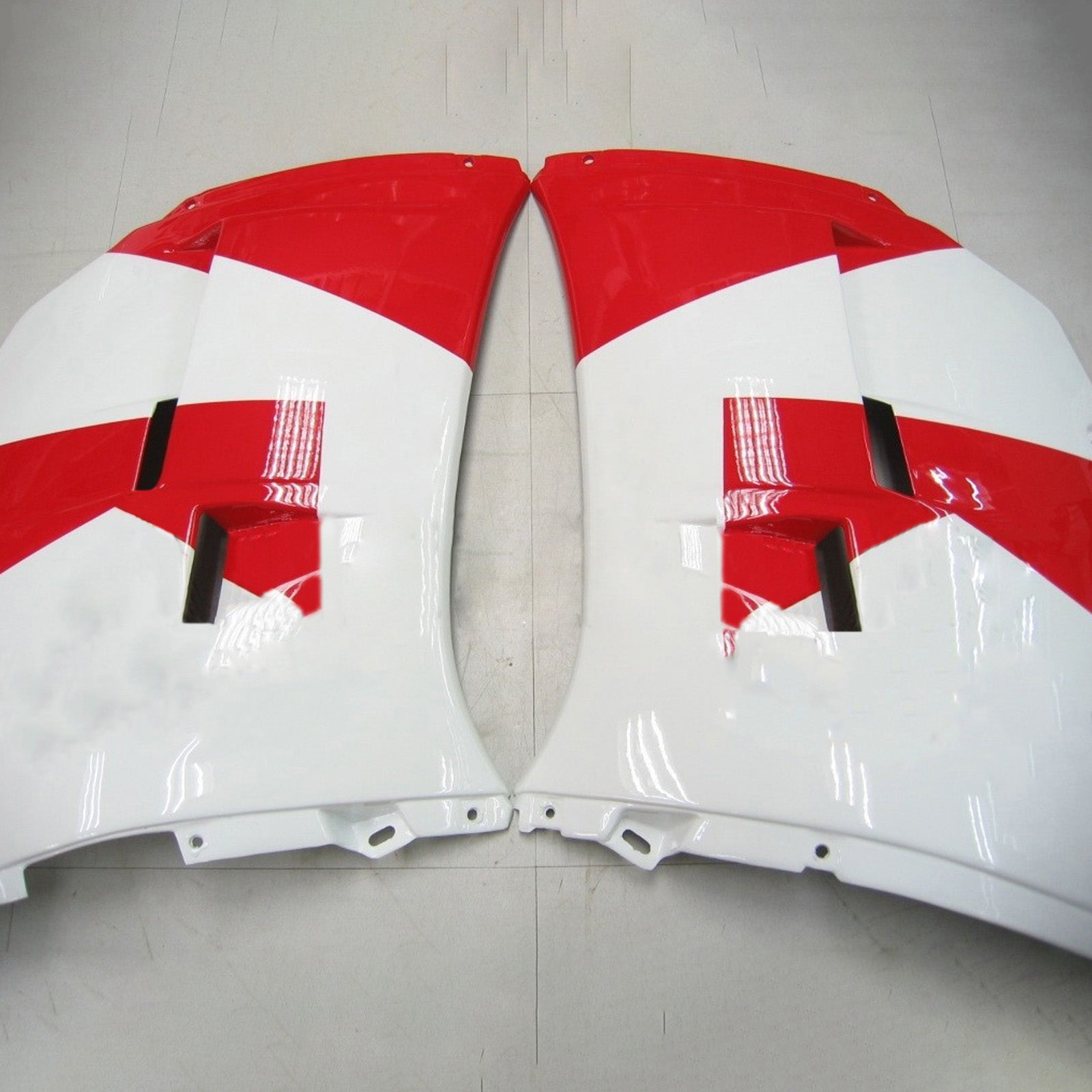 Amotopart Yamaha 1985-1987 RZV500 / RD500 Red With White Fairing Kit