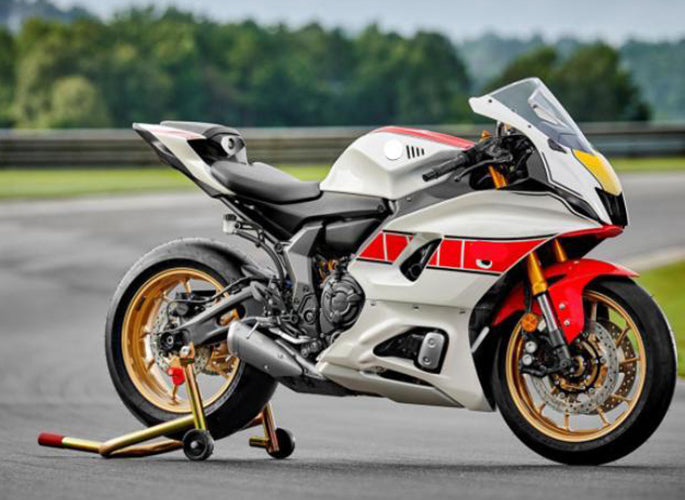 Amotopart 2021-2025 Yamaha YZF-R7 White&Red Fairing Kit