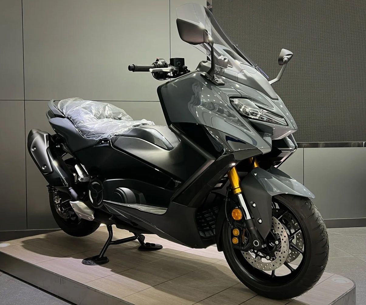 Amotopart 2022–2024 Yamaha TMAX560 Schwarz-Graues Verkleidungsset