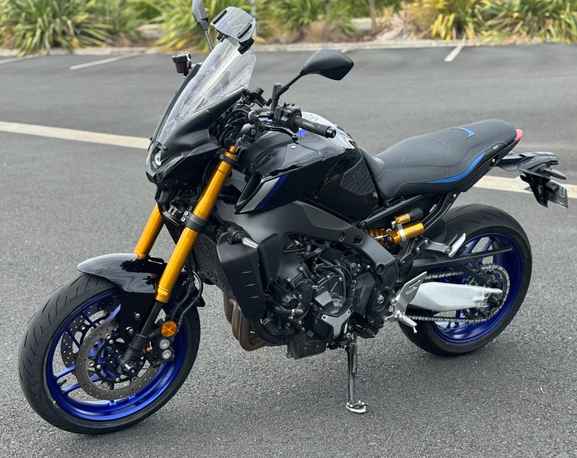 Amotopart 2021-2024 Yamaha MT-09 Black Blue Line Fairing Kit