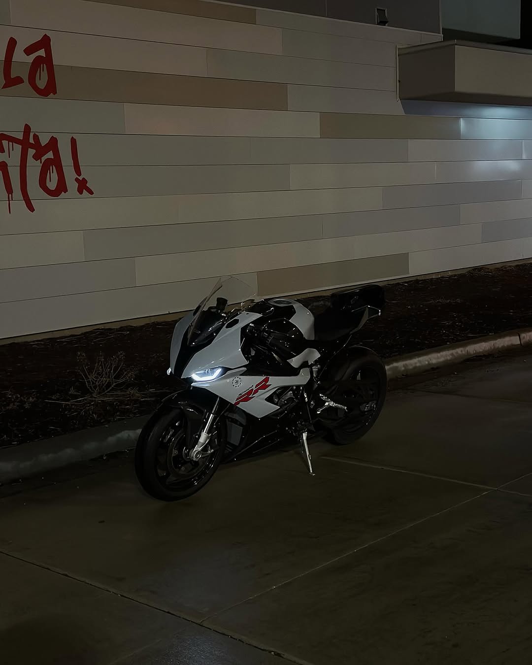 Amotopart 2019-2022 BMW M1000RR S1000RR Light White Red Fairing Kit