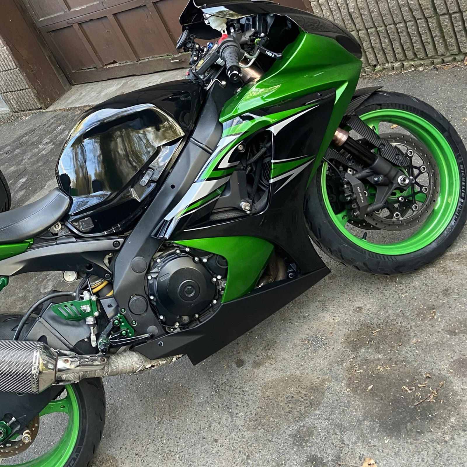 Amotopart 2007-2008 Suzuki GSXR1000 Green Black Fairing Kit