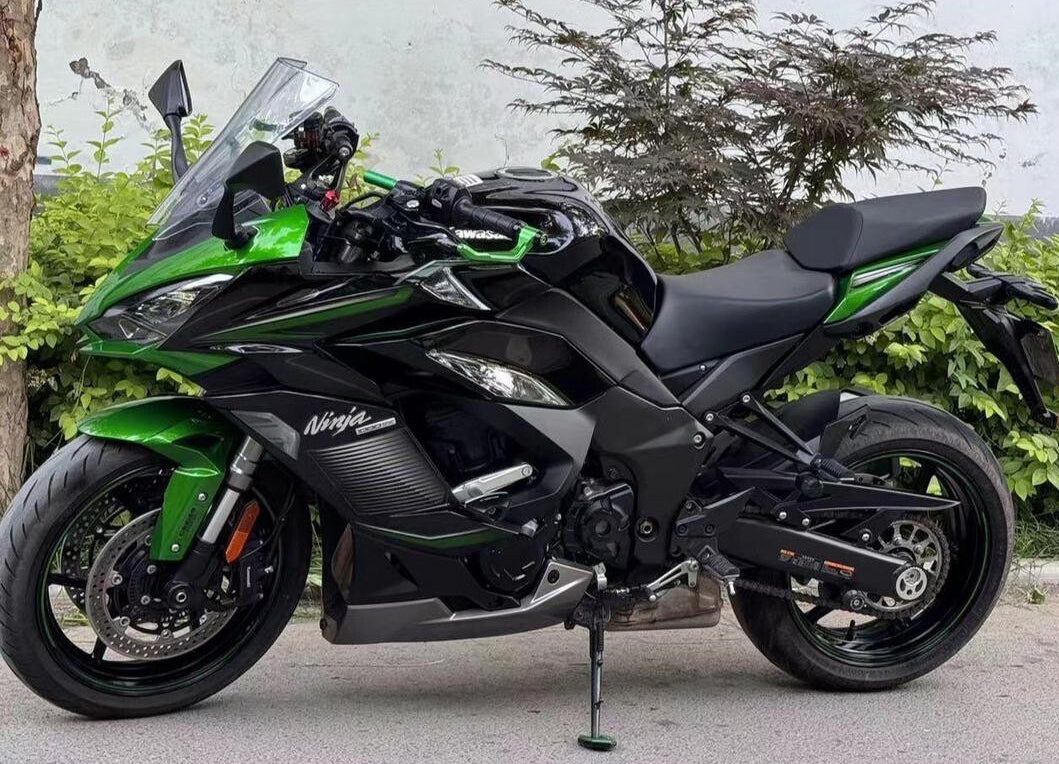 Amotopart 2020-2025 Kawasaki Z1000SX Ninja 1000SX/1100SX Black Grey Green Fairing Kit