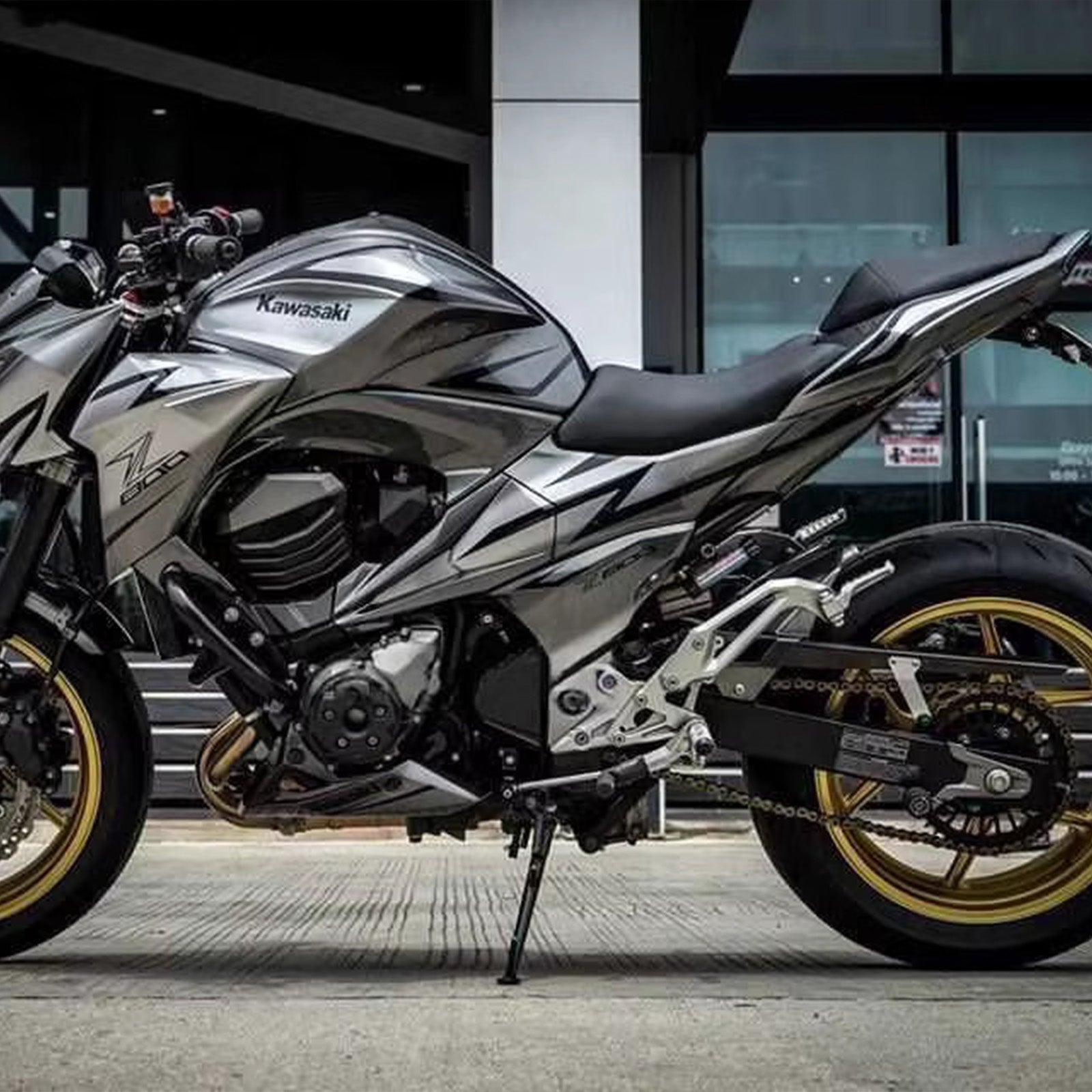 Amotopart 2013-2018 Kawasaki Z800 Silver Black Fairing Kit