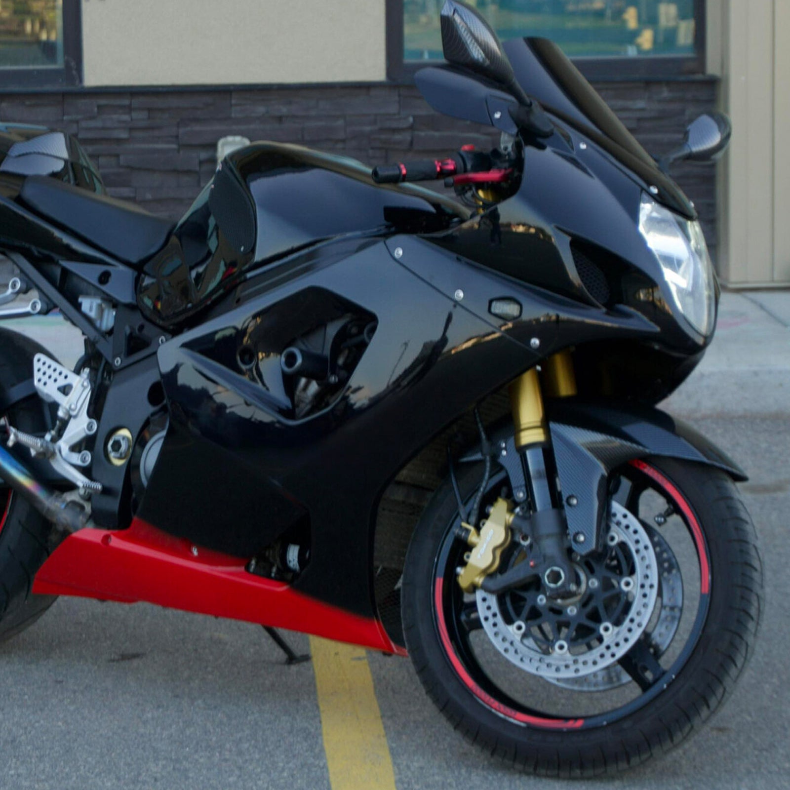 Amotopart 2003-2004 Suzuki GSXR1000 Carbon Fiber Pattern & Red Fairing Kit