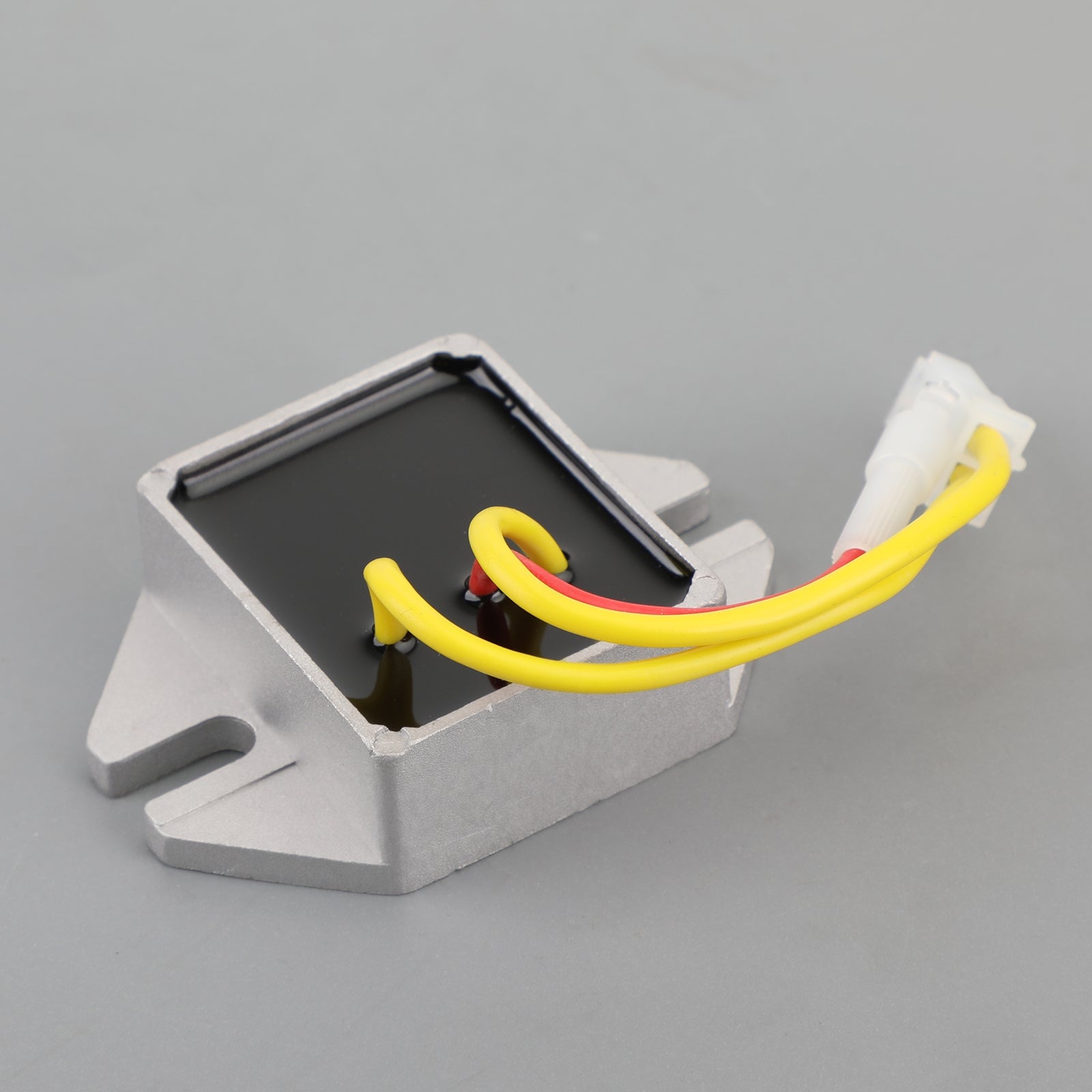 Regulador de tensão para motores B&S 18-24HP com 10 13 14 e 16A 394890 845907 genérico