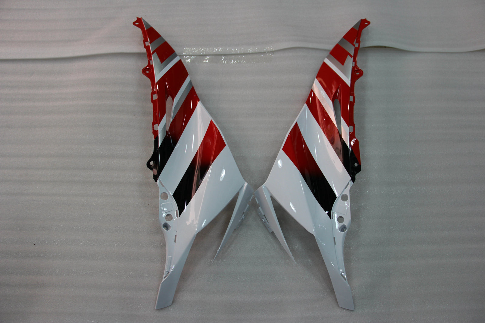Amotopart 2011-2015 Kawasaki ZX10R Fairing White & Red Kit