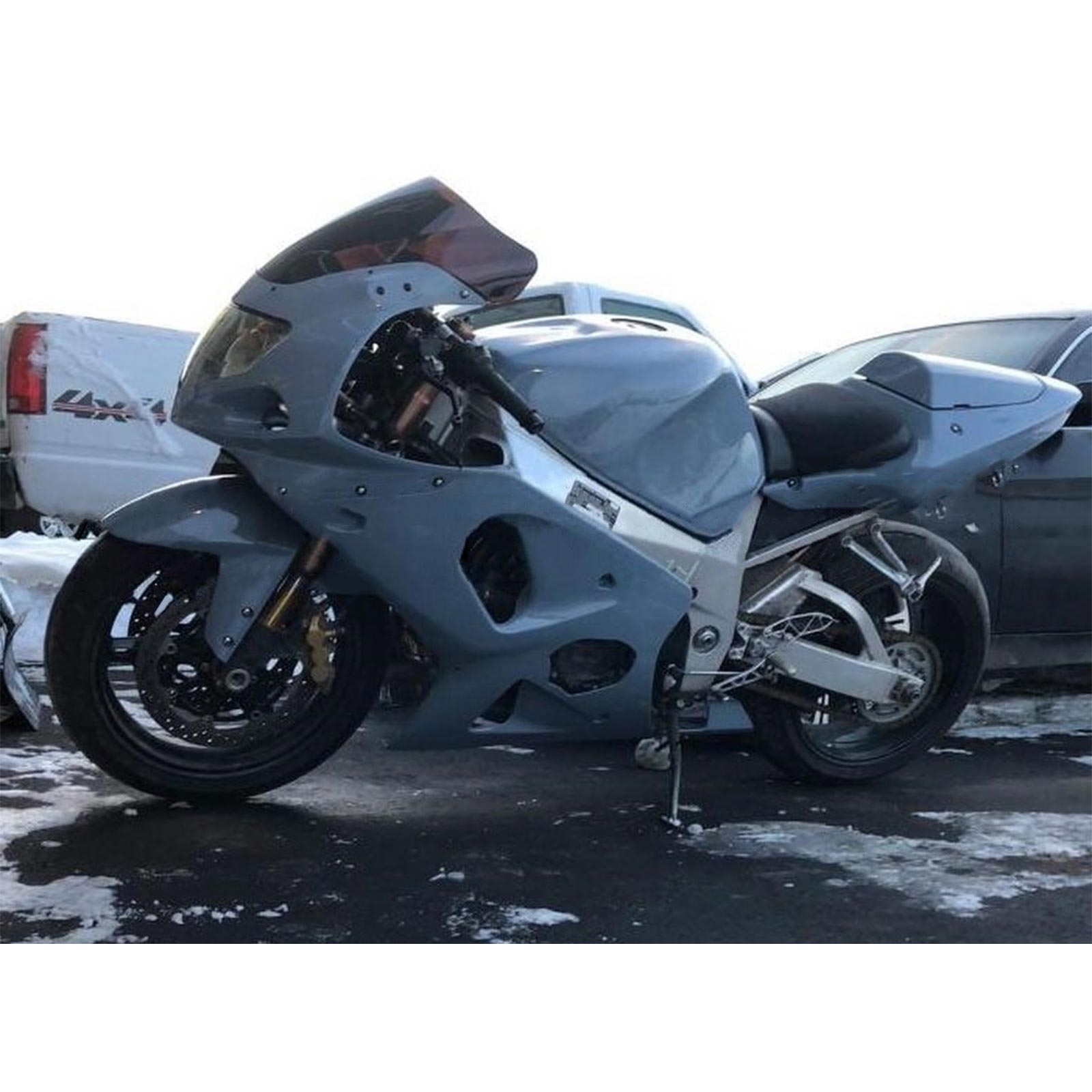 Šedá sada kapotáže Amotopart Suzuki 2000-2002 GSXR1000