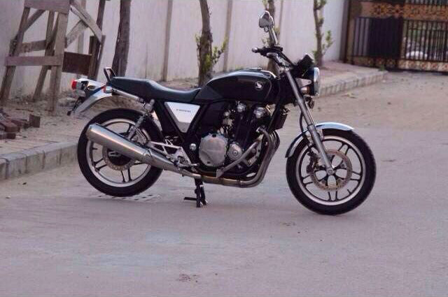 2010-2016 Honda CB1100 Honda Motorschutz Crash Bars Schwarz