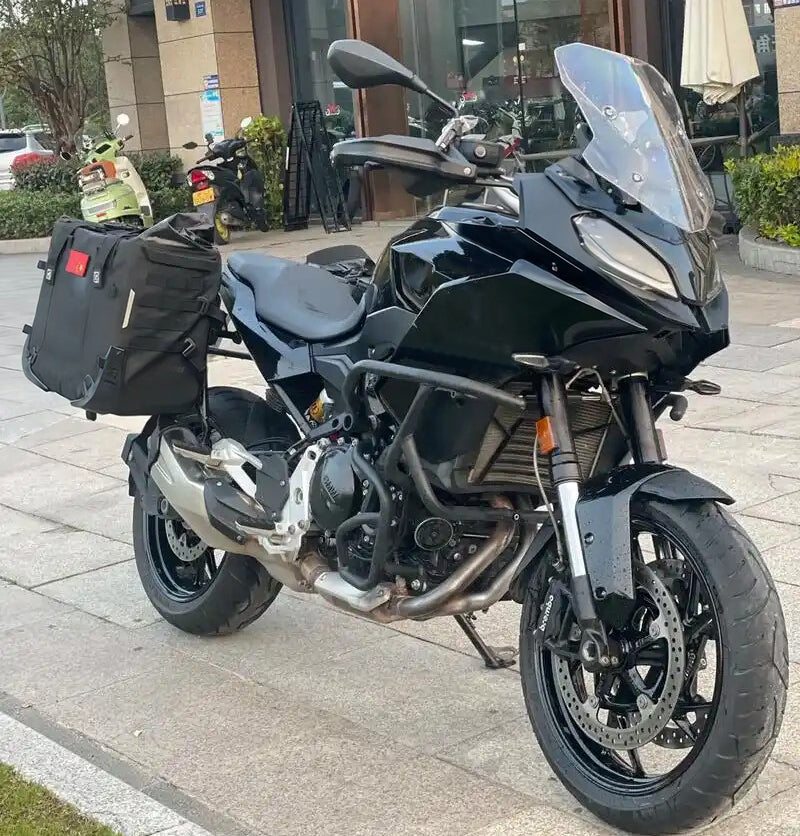 Amotopart 2021-2024 BMW F900XR Černá sada kapotáže
