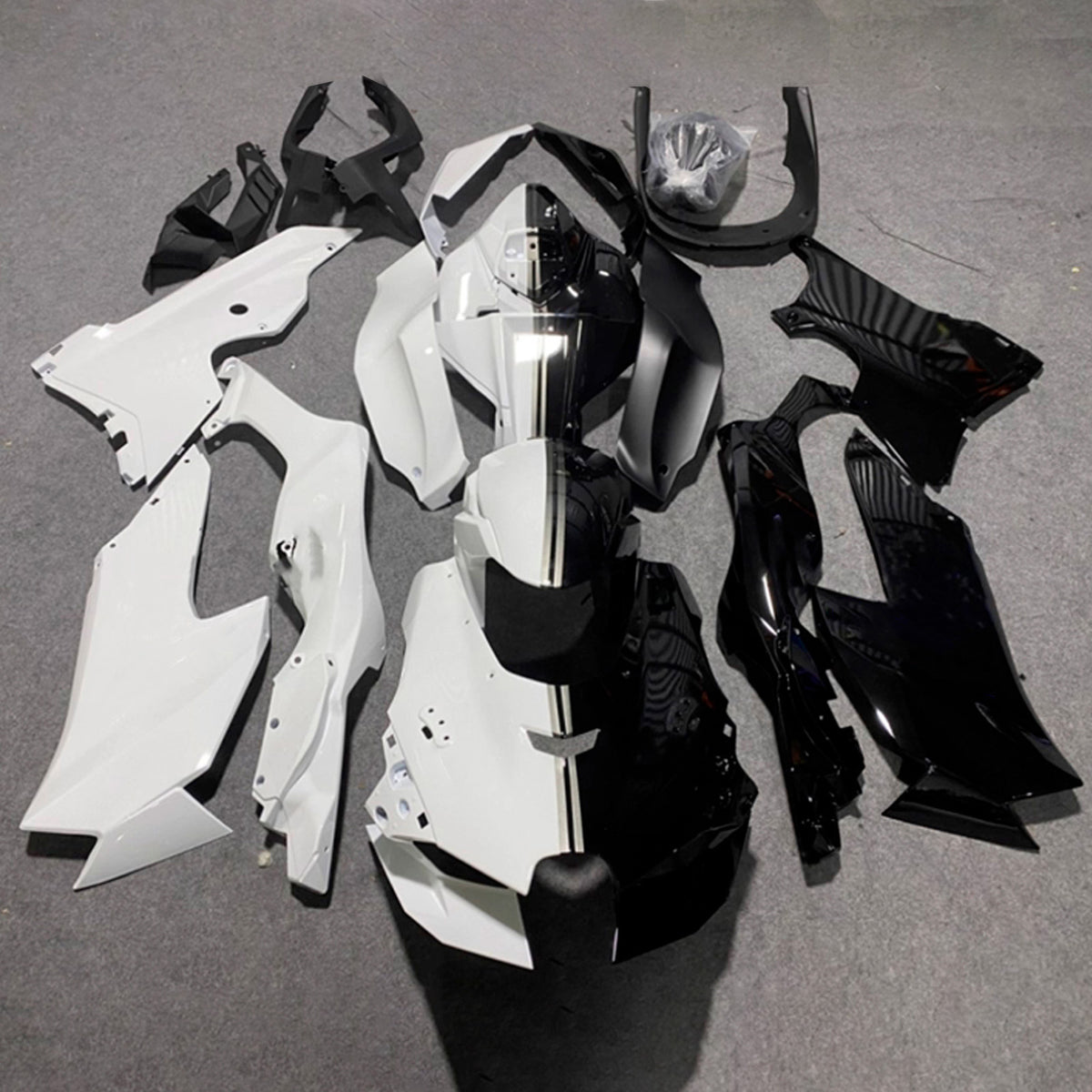 Amotopart 2021-2025 Kawasaki ZX-10R ZX-10RR Sort Grå Hvid Fairing Kit