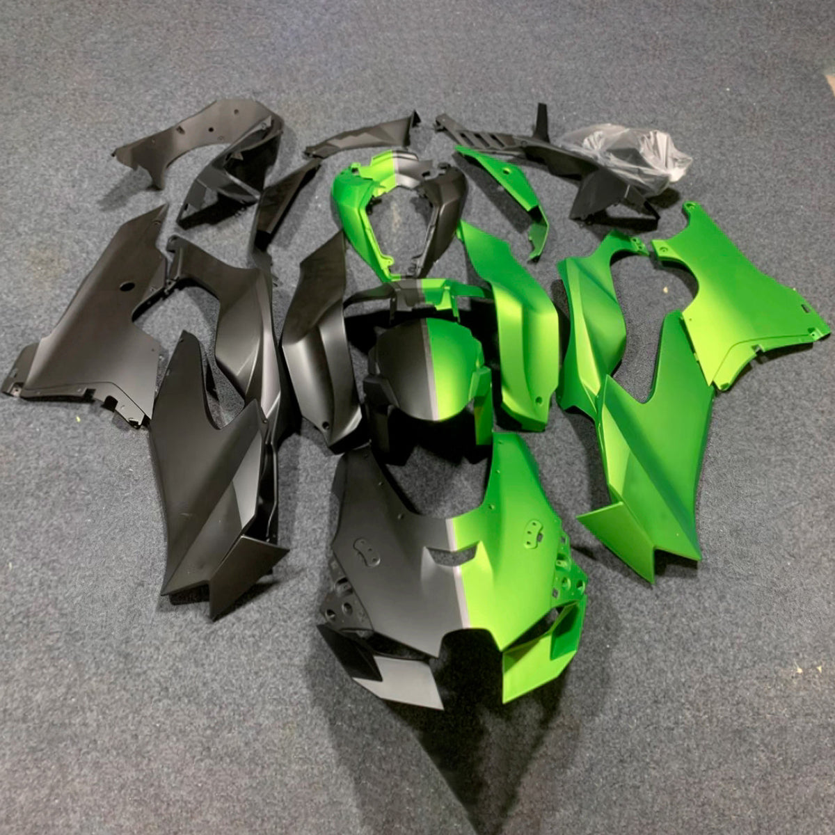 Zestaw owiewek Amotopart 2021-2025 Kawasaki ZX-10R ZX-10RR Szary Zielony Czarny