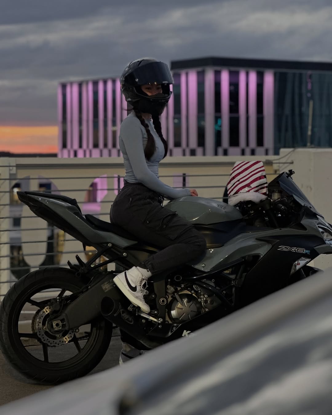 Amotopart Kawasaki ZX6R 2019-2023 Gray Black Fairing Kit