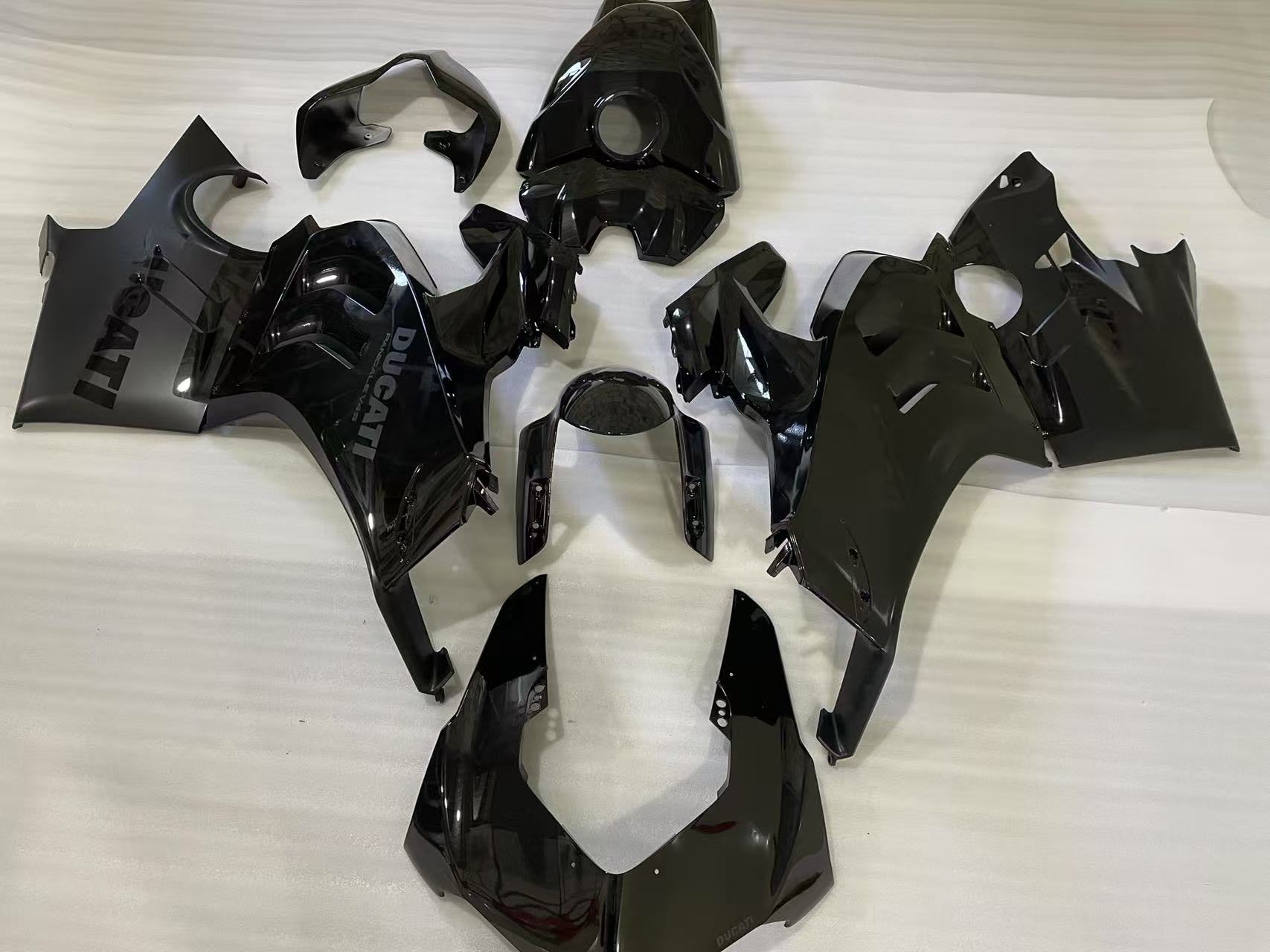 Amotopart Ducati 22-24 Panigale V4 V4S Glossy Black Fearing Kit
