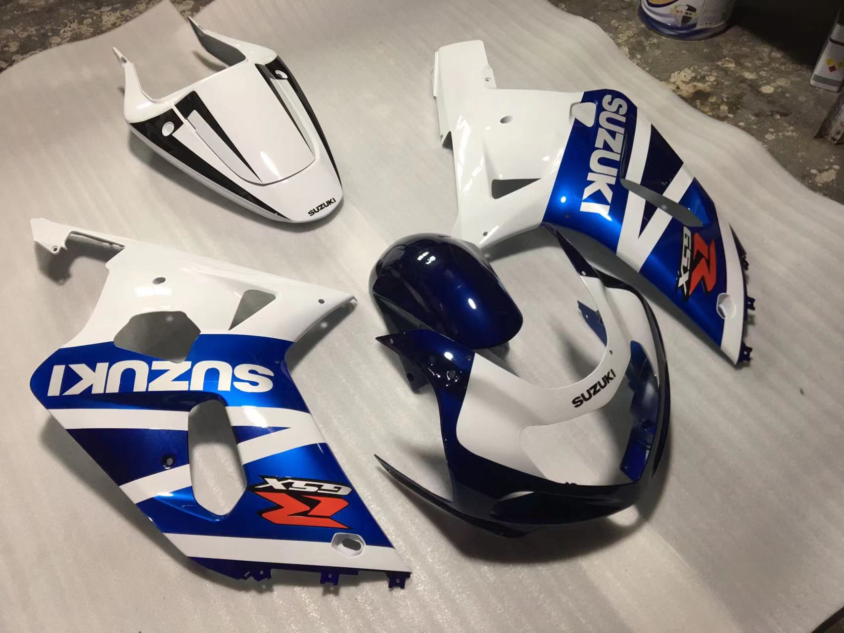 Kit de carenado Amotopart Suzuki 01-03 GSXR600 y 00-03 GSXR750 azul blanco