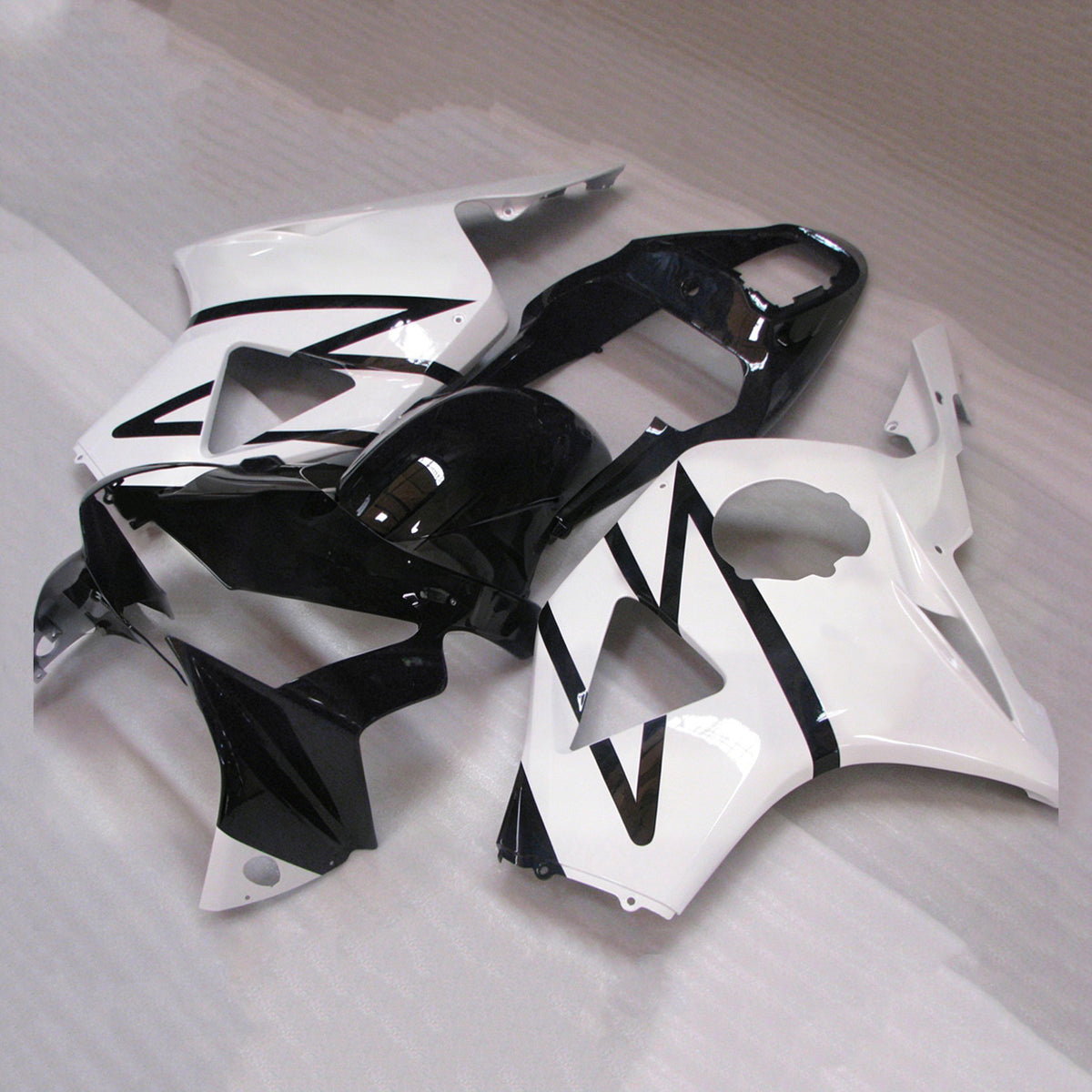 Amotopart 2002-2003 Honda CBR954 White Black Fairing Kit