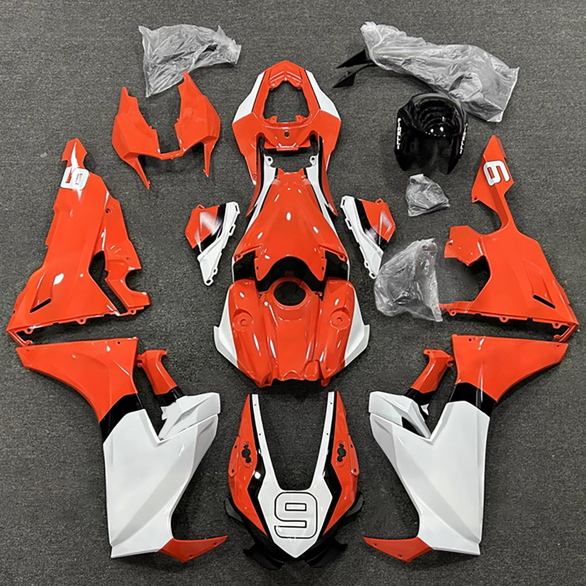 Amotopart 2017-2025 Honda CBR1000RR zwartrode kuipset