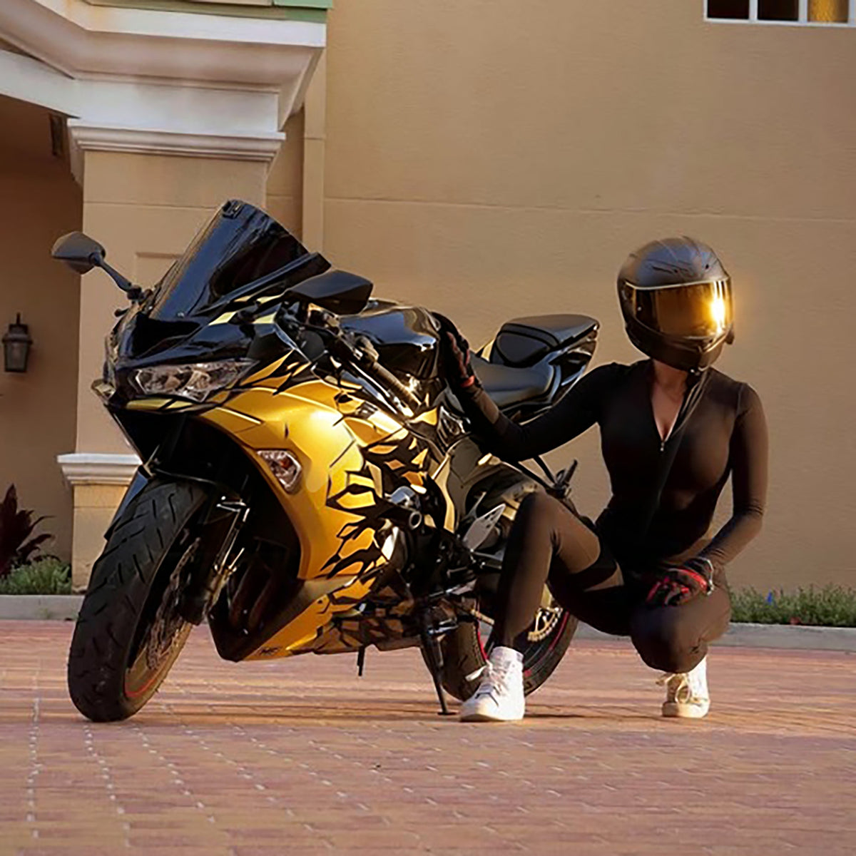 Amotopart 2019-2023 Kawasaki ZX6R Gold Black Fairing Kit