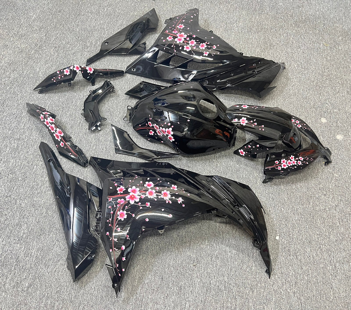 Amotopart 2013-2024 Kawasaki EX300 Ninja300 Black Pink White Fairing Kit