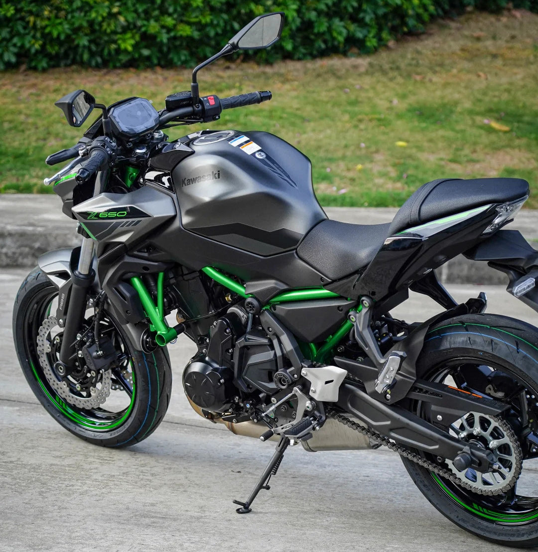 Amotopart 2020-2023 Kawasaki Z650 Kit carenatura nero verde