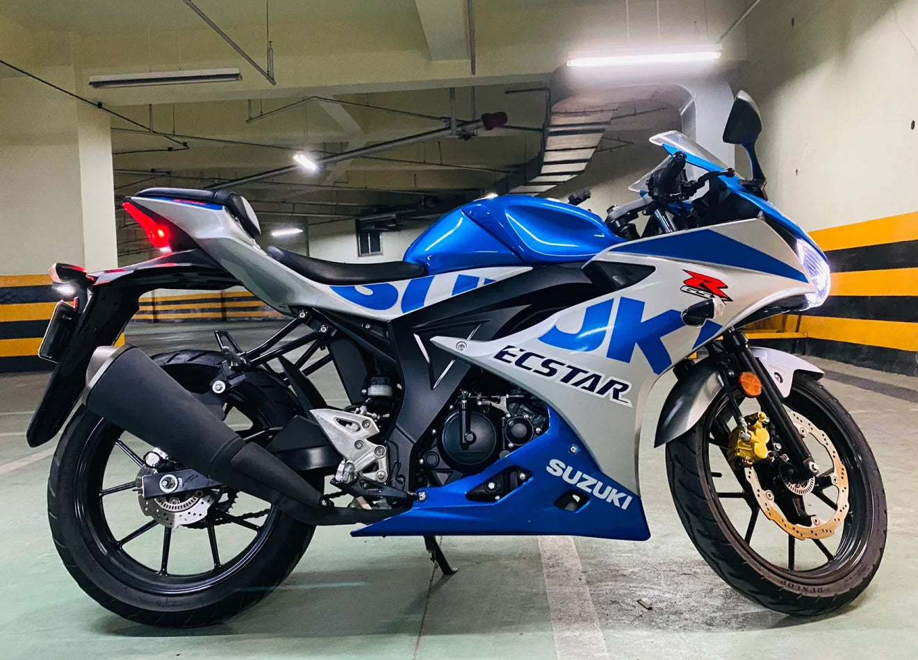 Amotopart 2017-2024 Suzuki GSX-R125 Blue Fairing Kit (Only suitable for the US version)