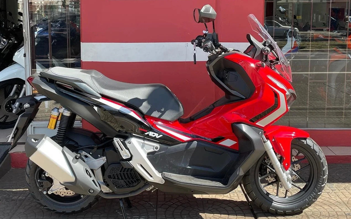 Kit carena Amotopart 2022-2024 Honda ADV160 nero rosso bianco