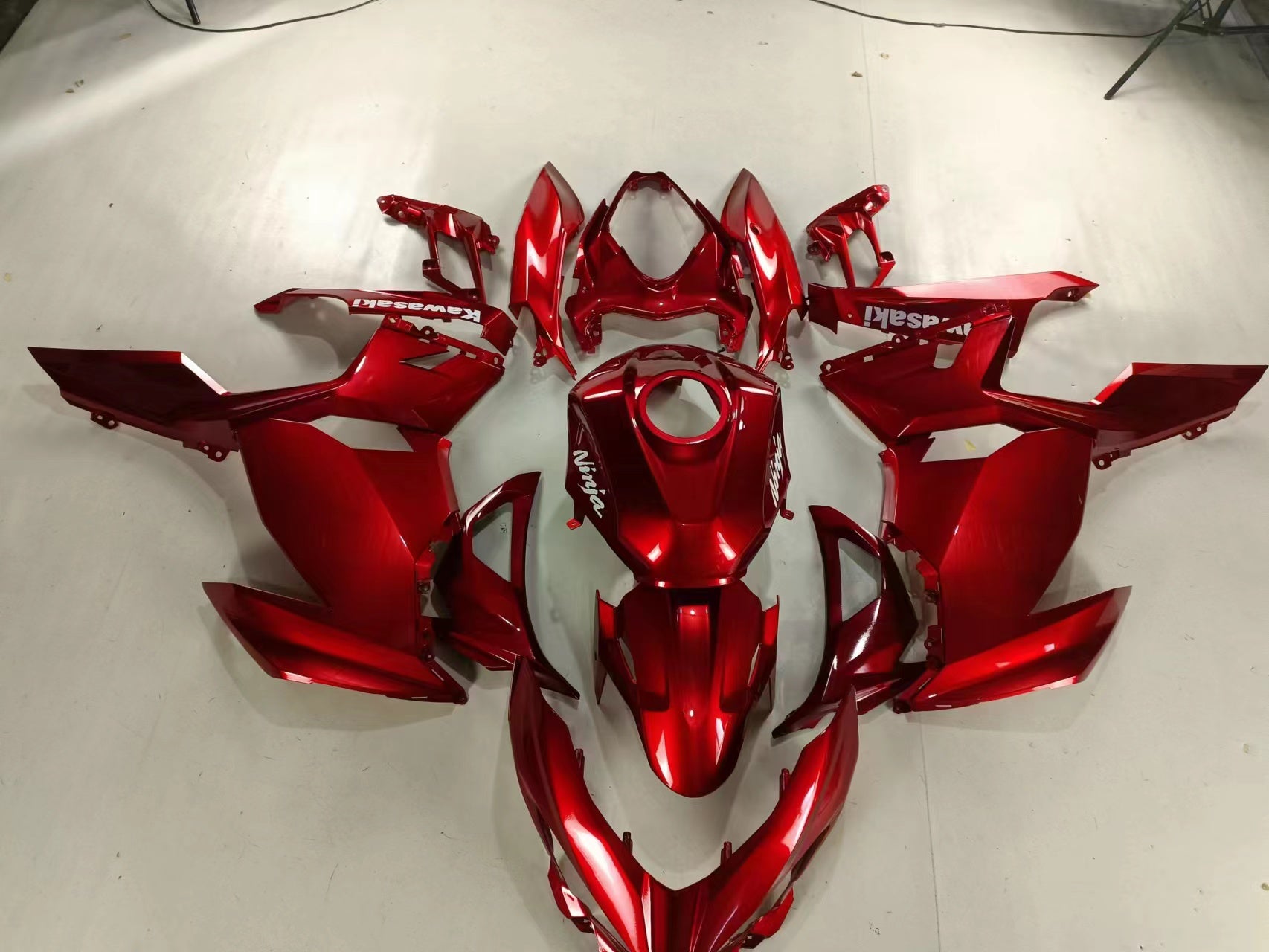 Amotopart 2018-2024 Kawasaki EX400 Ninja400 Kit de carénage rouge