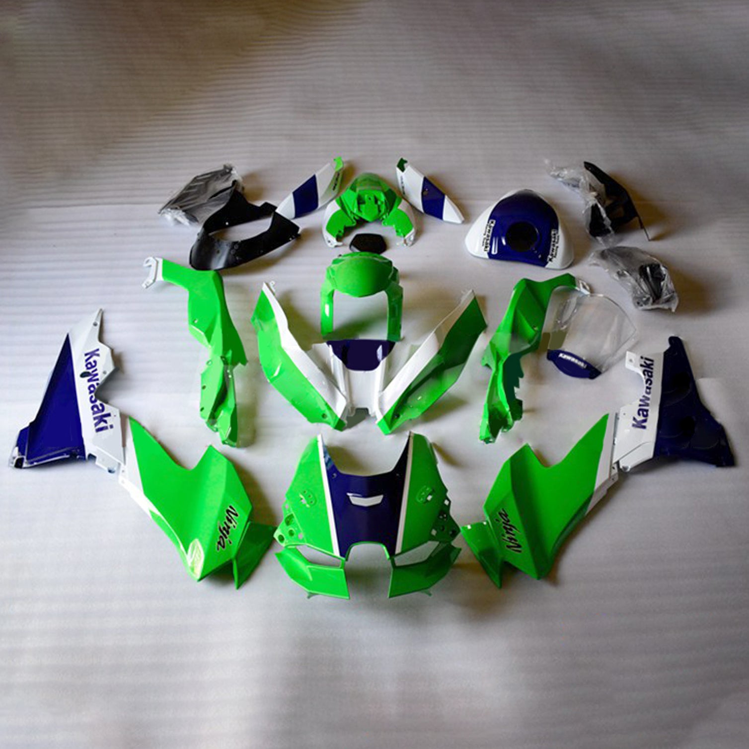 Amotopart 2021-2024 ZX-10R ZX-10RR Kawasaki Green&Blue Fairing Kit