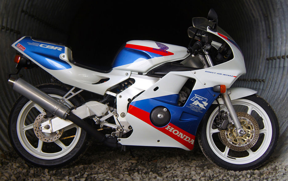 Amotopart 1990–1998 Honda CBR250RR MC22 Verkleidung, Weiß mit blauem Kit