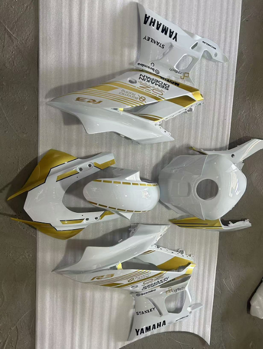 Amotopart Yamaha 2019-2021 YZF R3/YZF R25 Gold White Fairing Kit