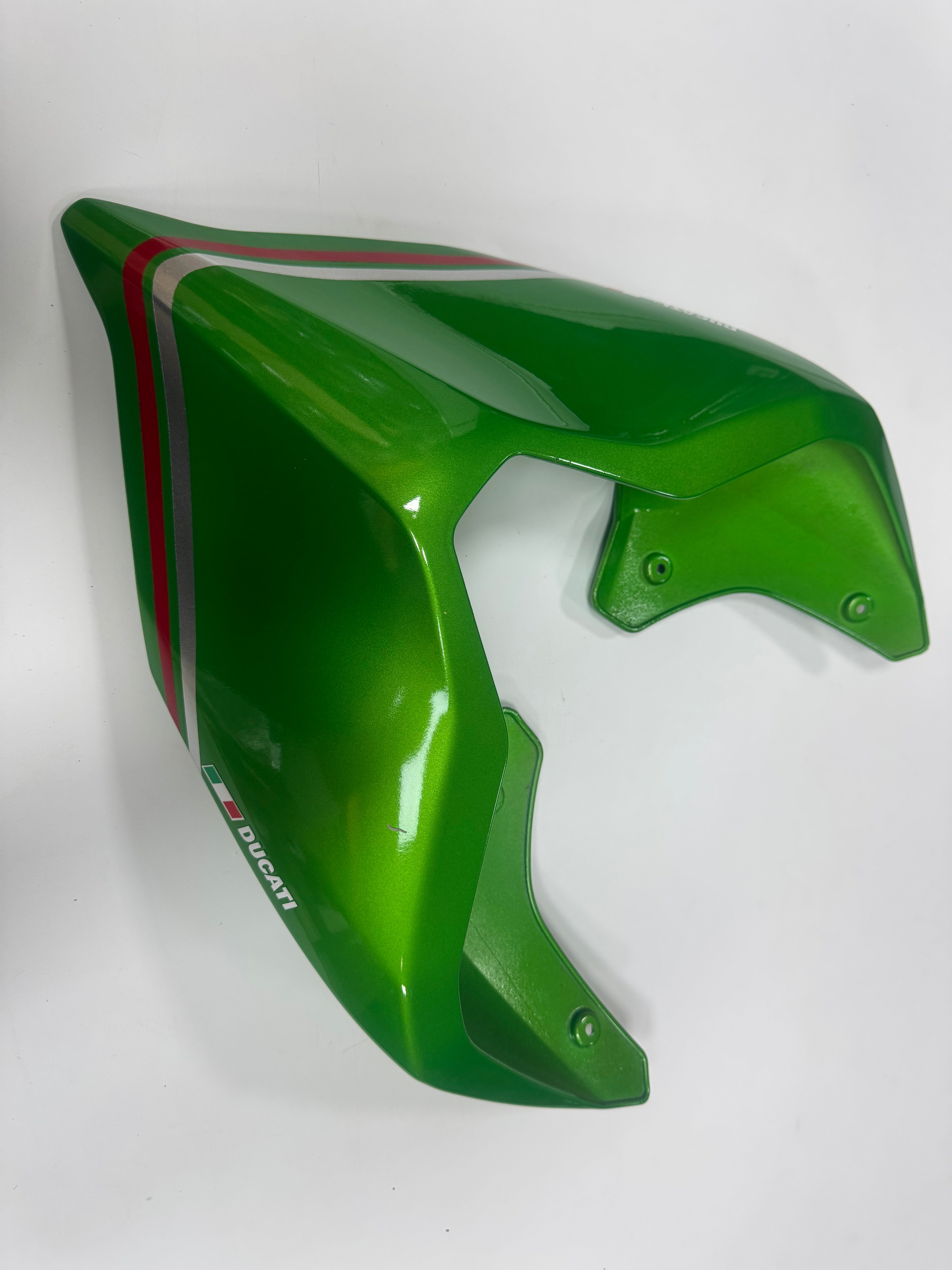 Amotopart Ducati Panigale 20-21 V4 V4S & 21-22 V4SP & 19-22 V4R Green Red Fairing Kit