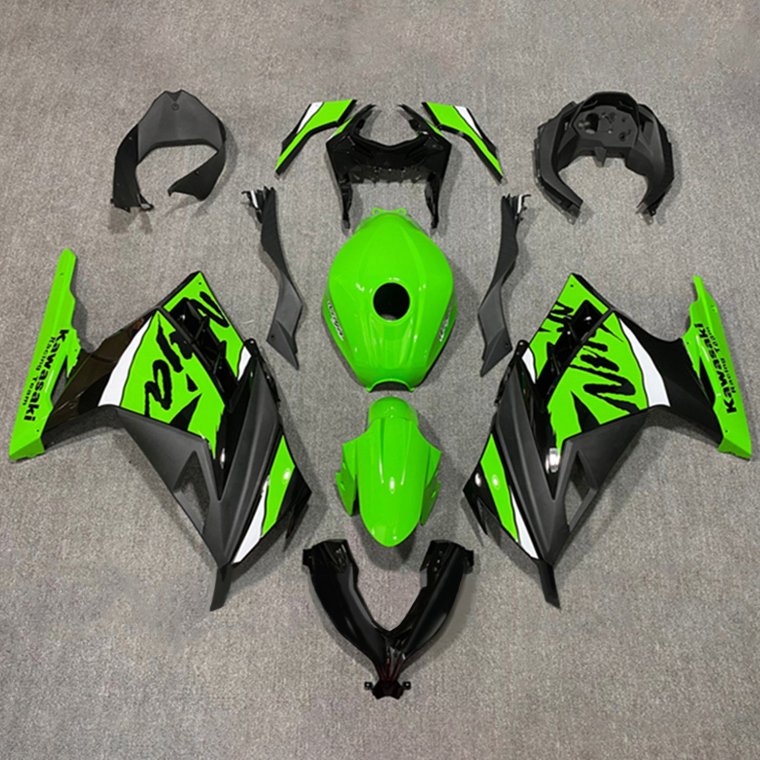 Amotopart 2013-2024 Kawasaki EX300/Ninja300 Black&Green Style7 Fairing Kit