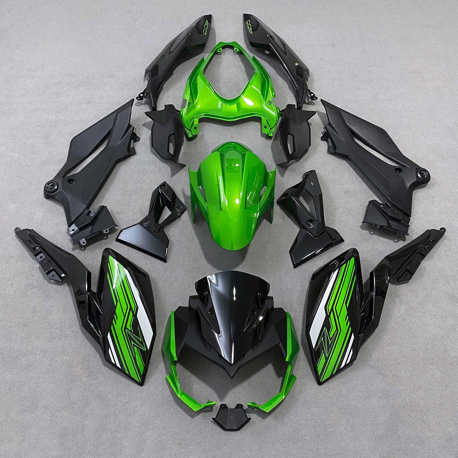 Amotopart 2018-2024 Z400 Kawasaki Green Black Style1 Fairing Kit