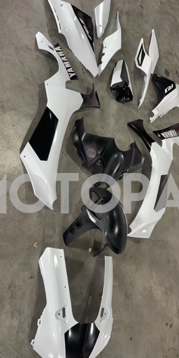 Amotopart 2020-2025 Yamaha YZF R1 Black White Fairing Kit
