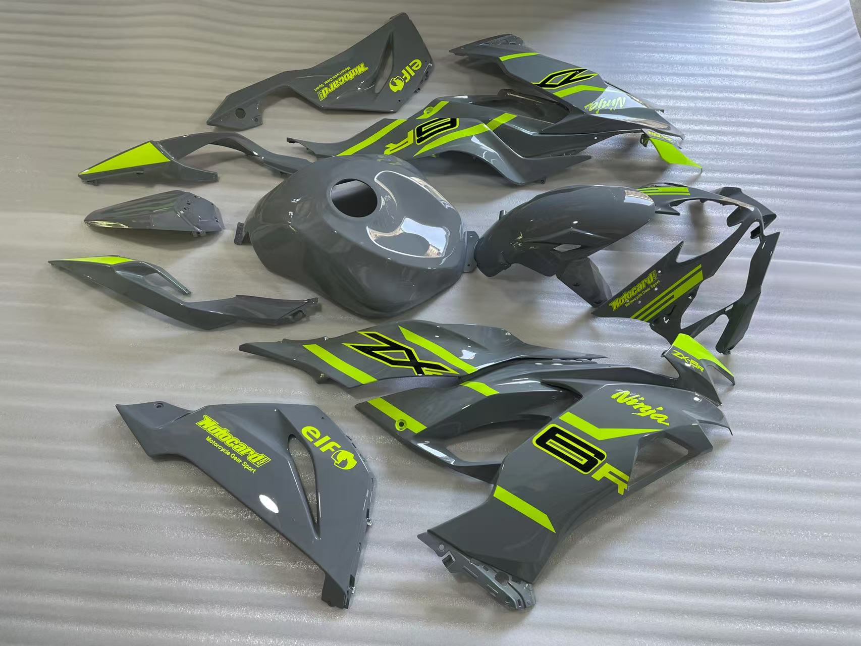 Amotopart 2019-2023 Kawasaki ZX6R Grey Yellow Fairing Kit
