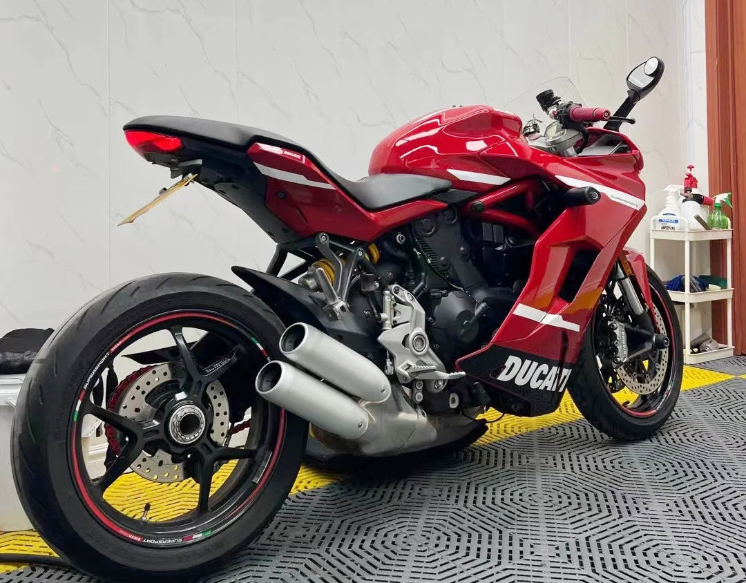 Amotopart 2017-2022 Ducati Supersport 939 / 939S Schwarz Weiß Rot Verkleidungssatz