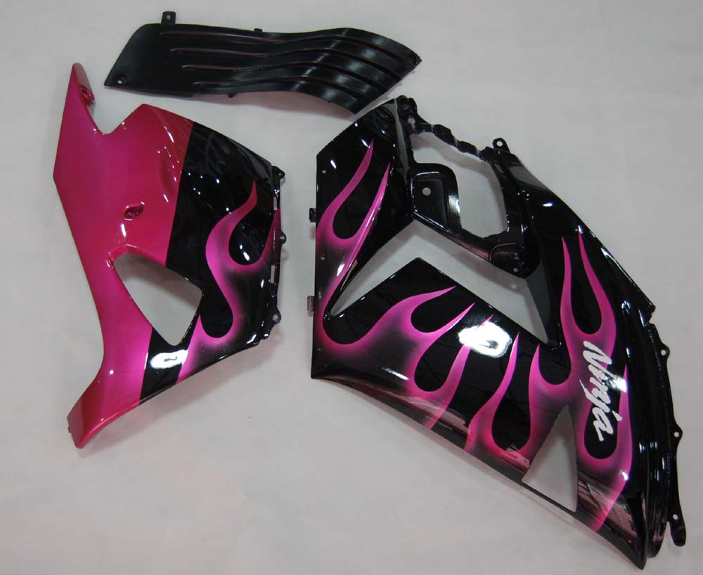 Amotopart 2006–2011 Kawasaki ZX14R Verkleidungsset in Schwarz mit rosa Flamme