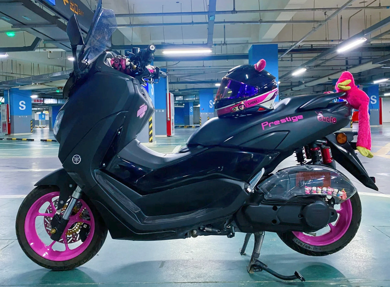 Amotopart 2020-2024 Yamaha NMAX 125/155/250 Kit de carenado negro rosa