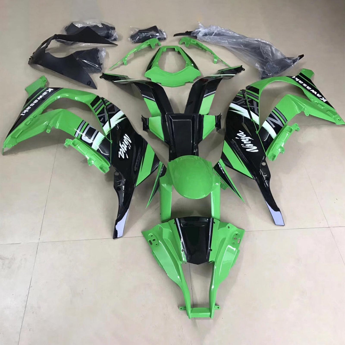 Amotopart 2006-2007 Kawasaki ZX10R Kit de carenado estilo verde y negro