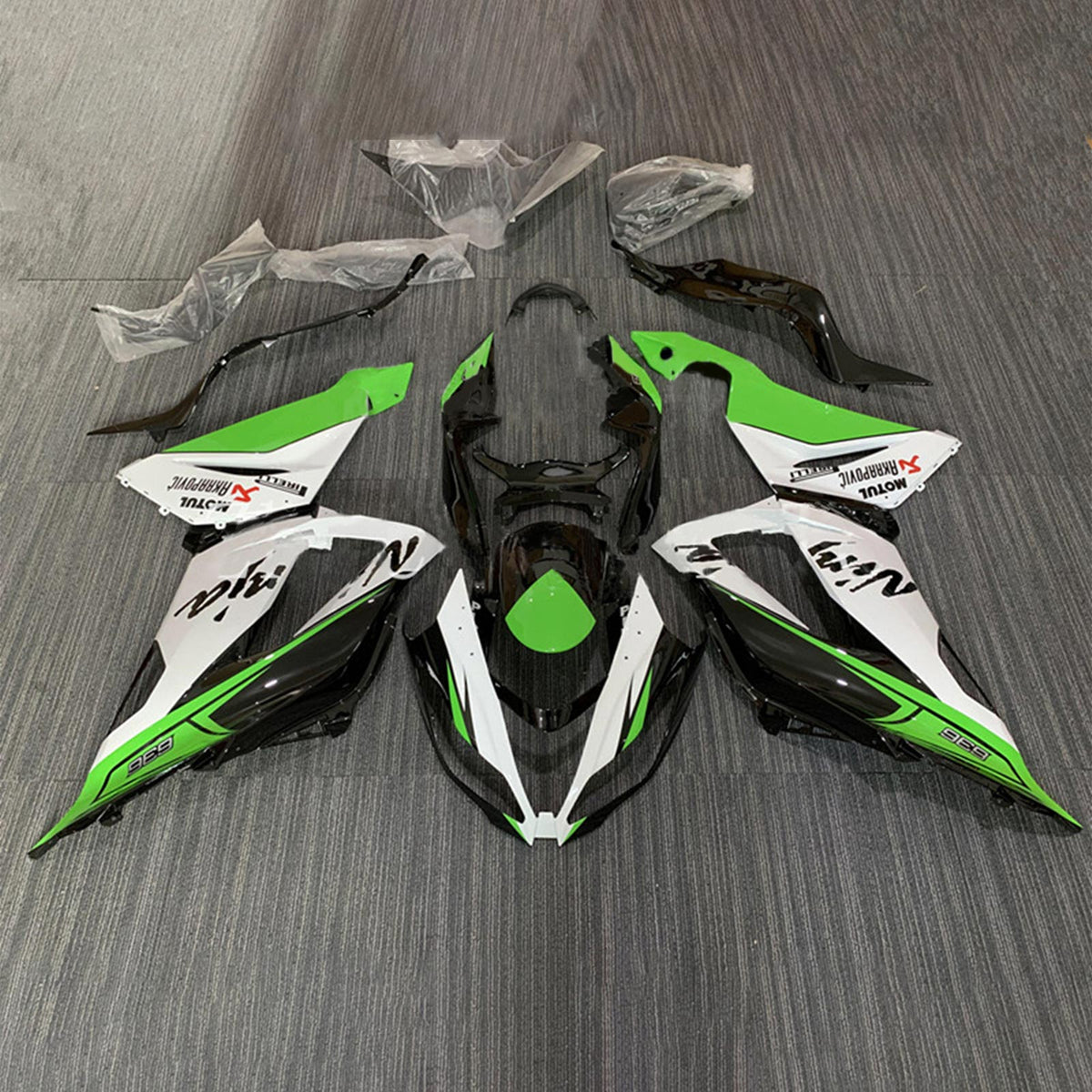 Kit de carenado Amotopart Kawasaki ZX6R 636 2013-2018 verde y blanco