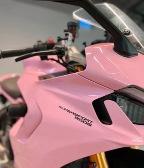 Amotopart 2021-2024 Ducati Supersport 950 / 950S Black Pink Fairing Kit