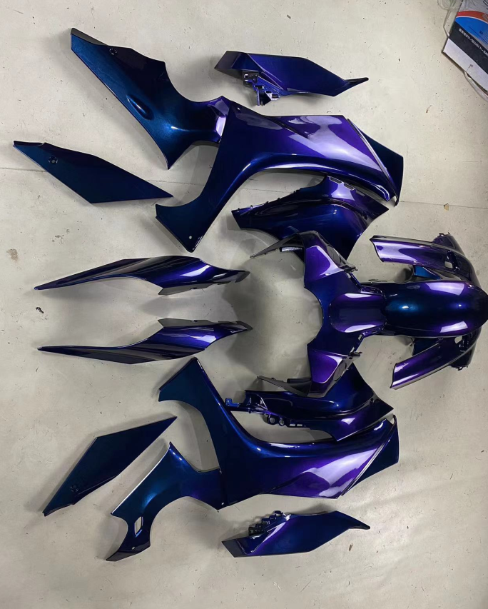 Amotopart 2020-2024 Yamaha YZF R1 Gradient Fairing Kit