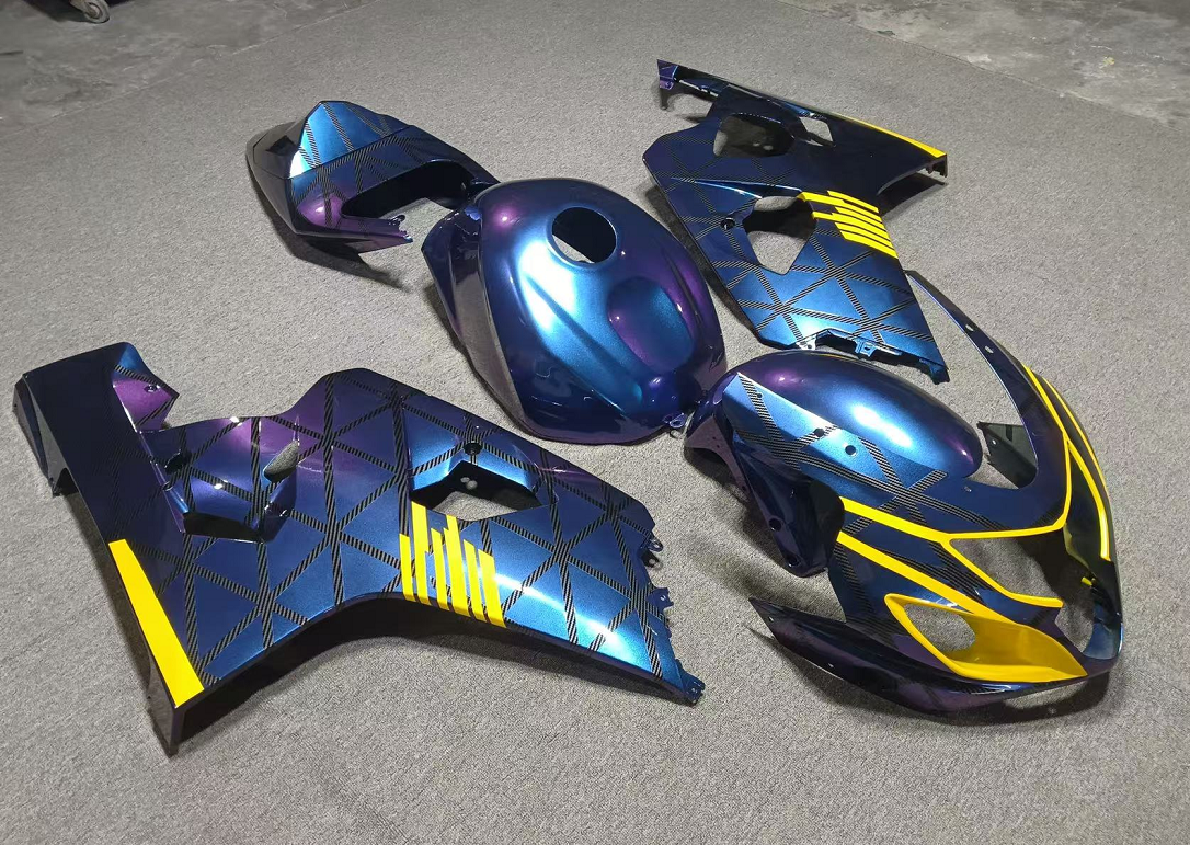 Amotopart 2004-2005 GSXR 600/750 Suzuki Carbon Fiber & Gradient Purple Blue Chromatic Thunder Fairing Kit